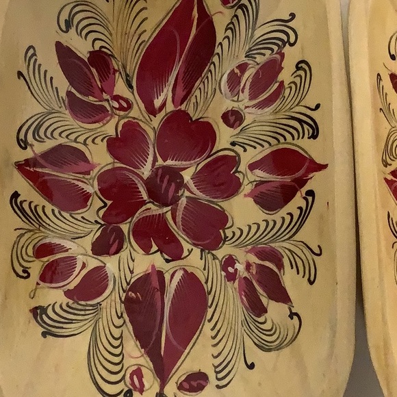 Set of 3 wooden nesting bowls handpainted floral pattern in Mexico - Picture 2 of 6